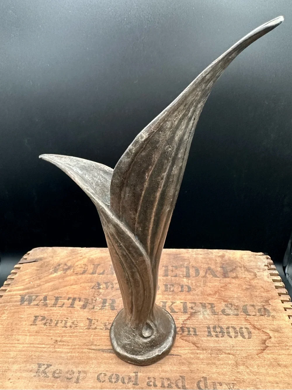 Bronze Calla Lily Sculptural Bud Vase – MCM Dark Patina, 8.5